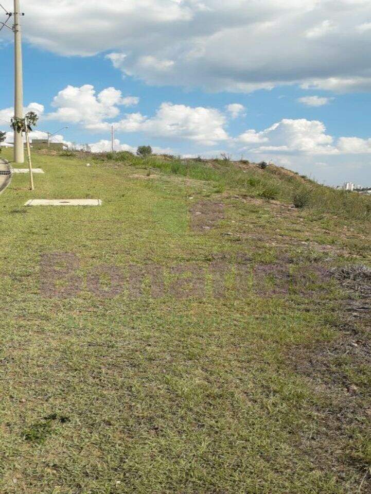 Terreno à venda no Jardim Florestal: 