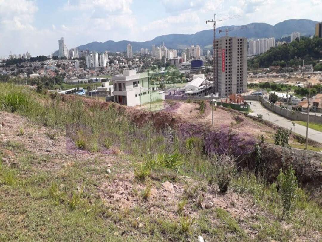 Terreno à venda no Jardim Florestal: 