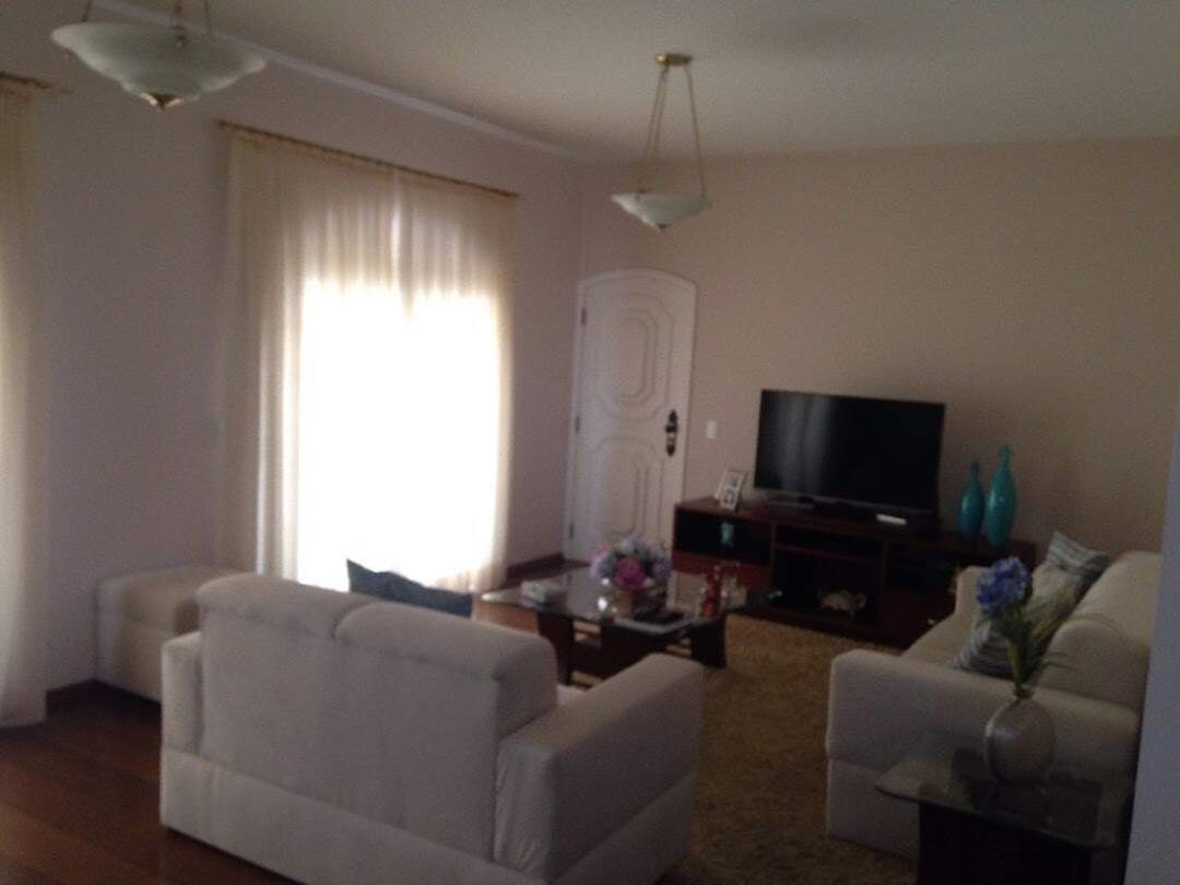 Casa à venda no Jardim da Serra: 