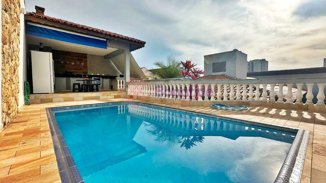 Casa à venda no Jardim da Serra: 