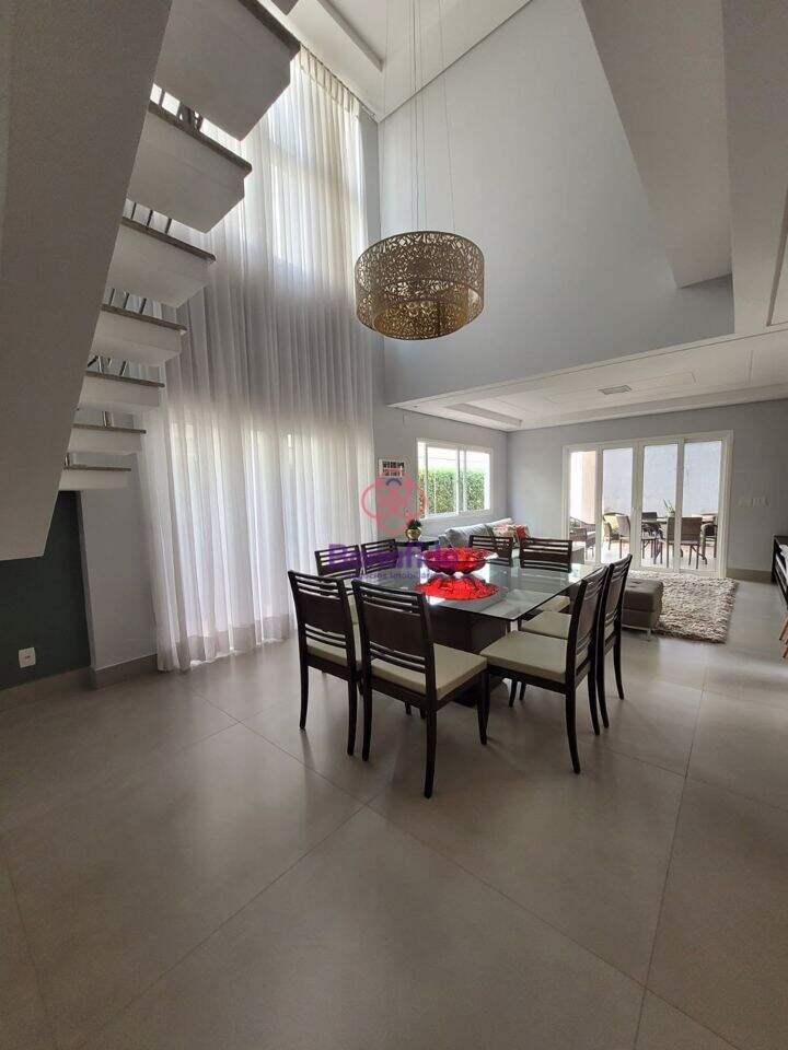 Casa à venda no Engordadouro: 