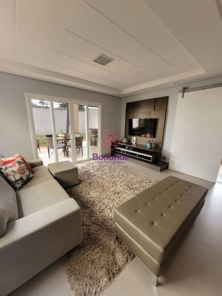 Casa à venda no Engordadouro: 