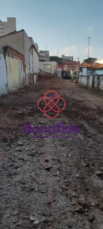 Terreno à venda no Centro: 