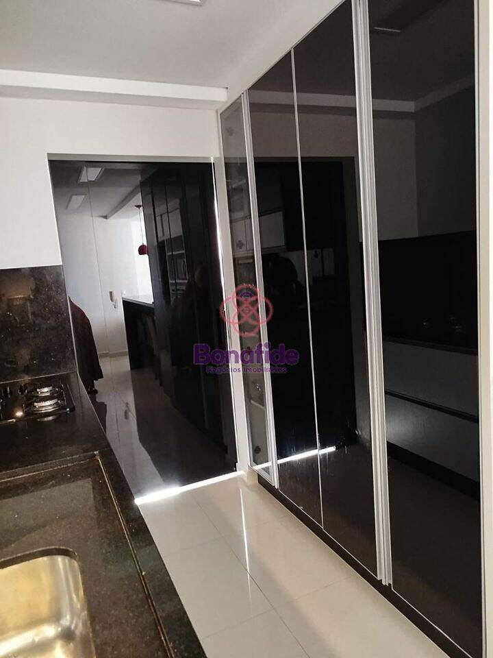 Apartamento à venda no Engordadouro: 