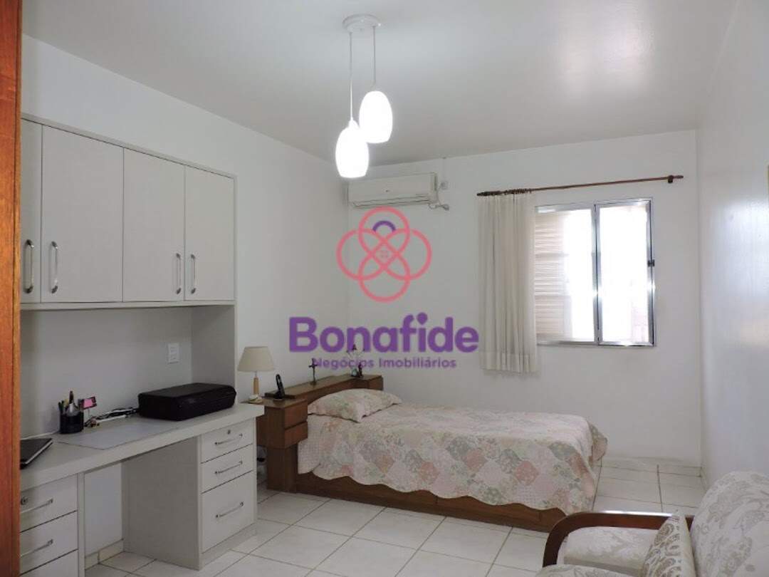 Casa à venda no Vila São João Batista: 