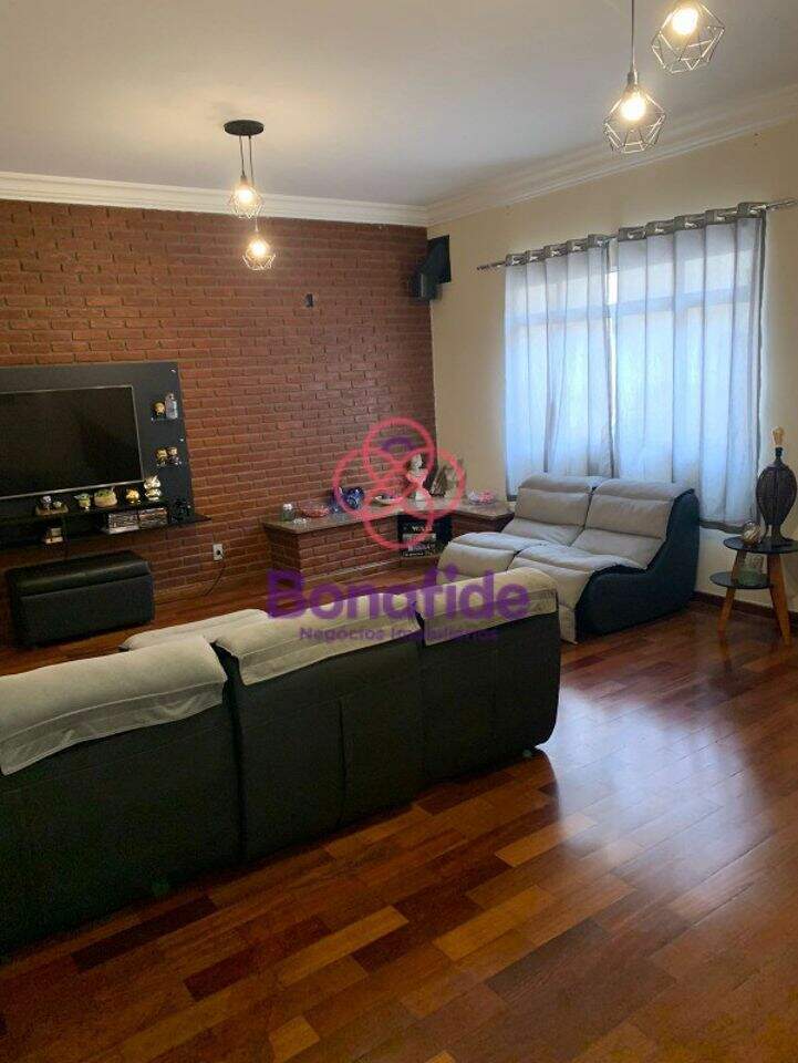 Casa à venda no Jardim Santa Lúcia: 