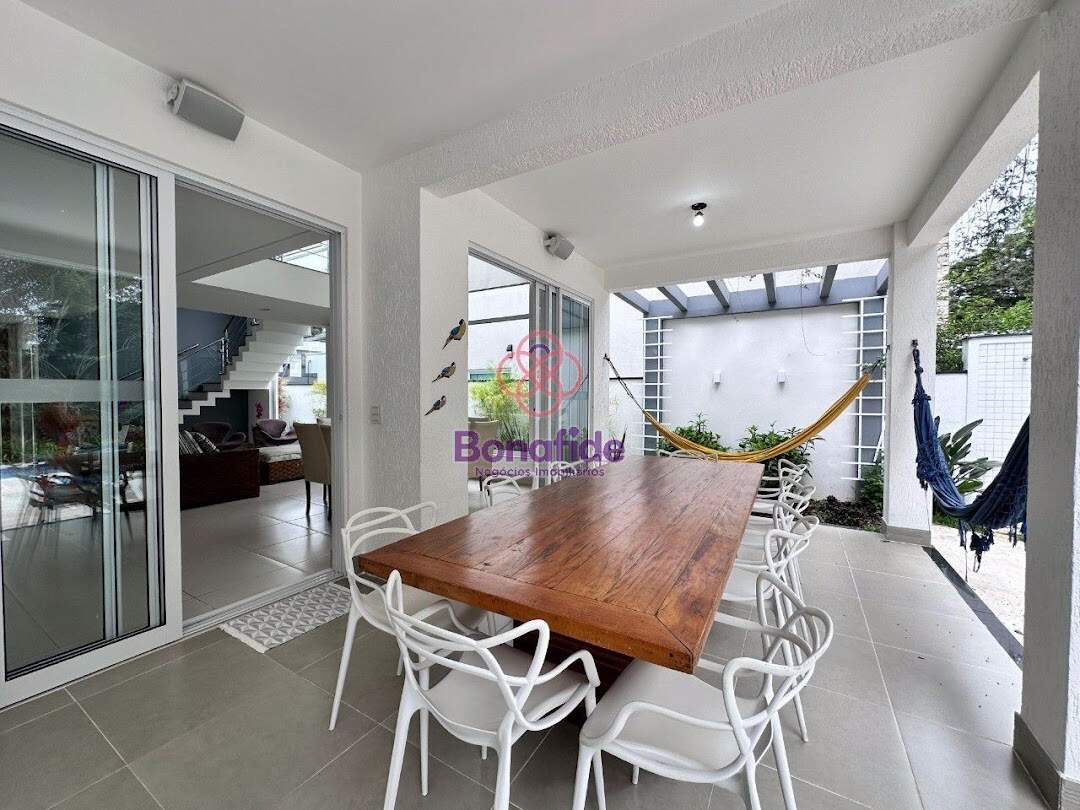 Casa à venda no Riviera de São Lourenço: 