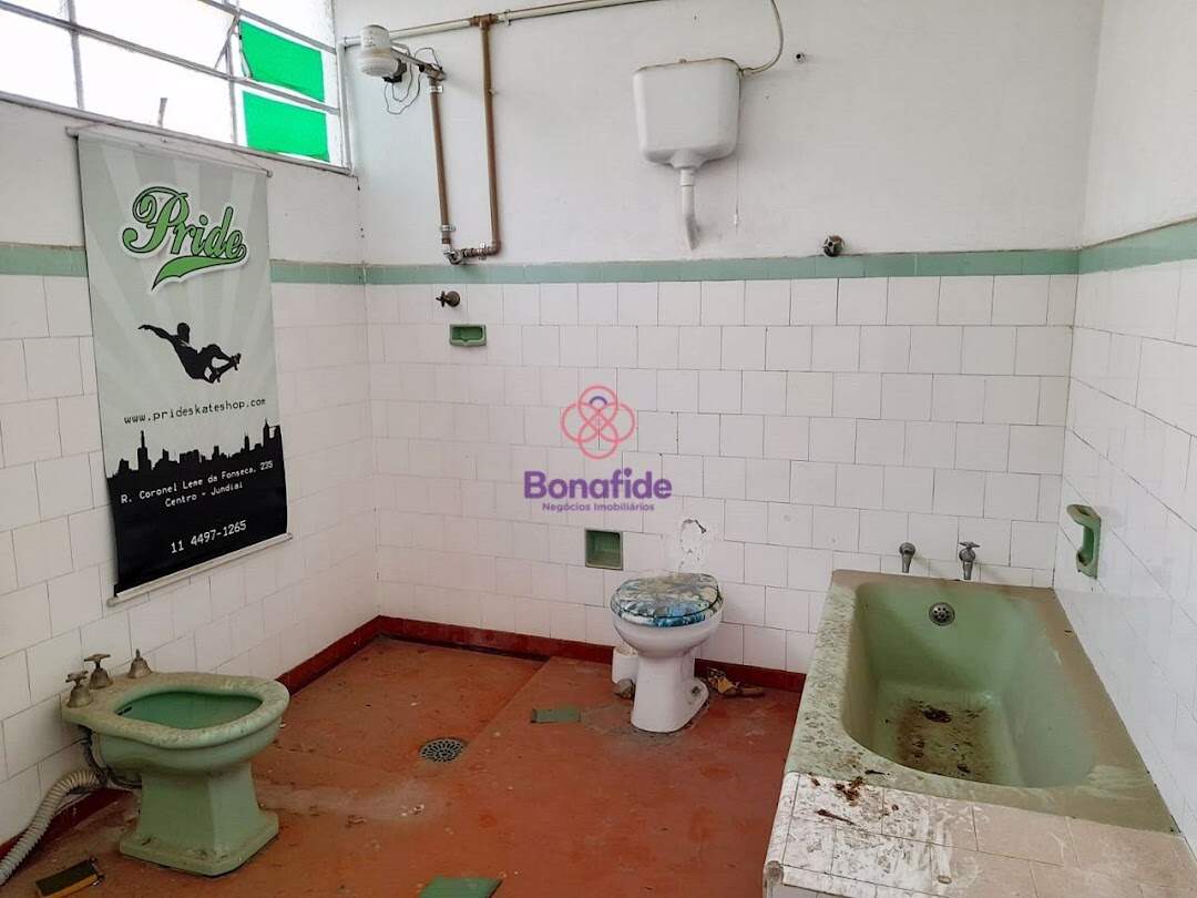 Salão à venda no Centro: 