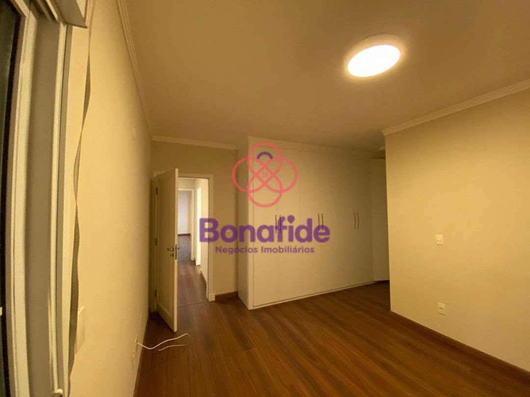 Apartamento à venda no Parque do Colégio: 