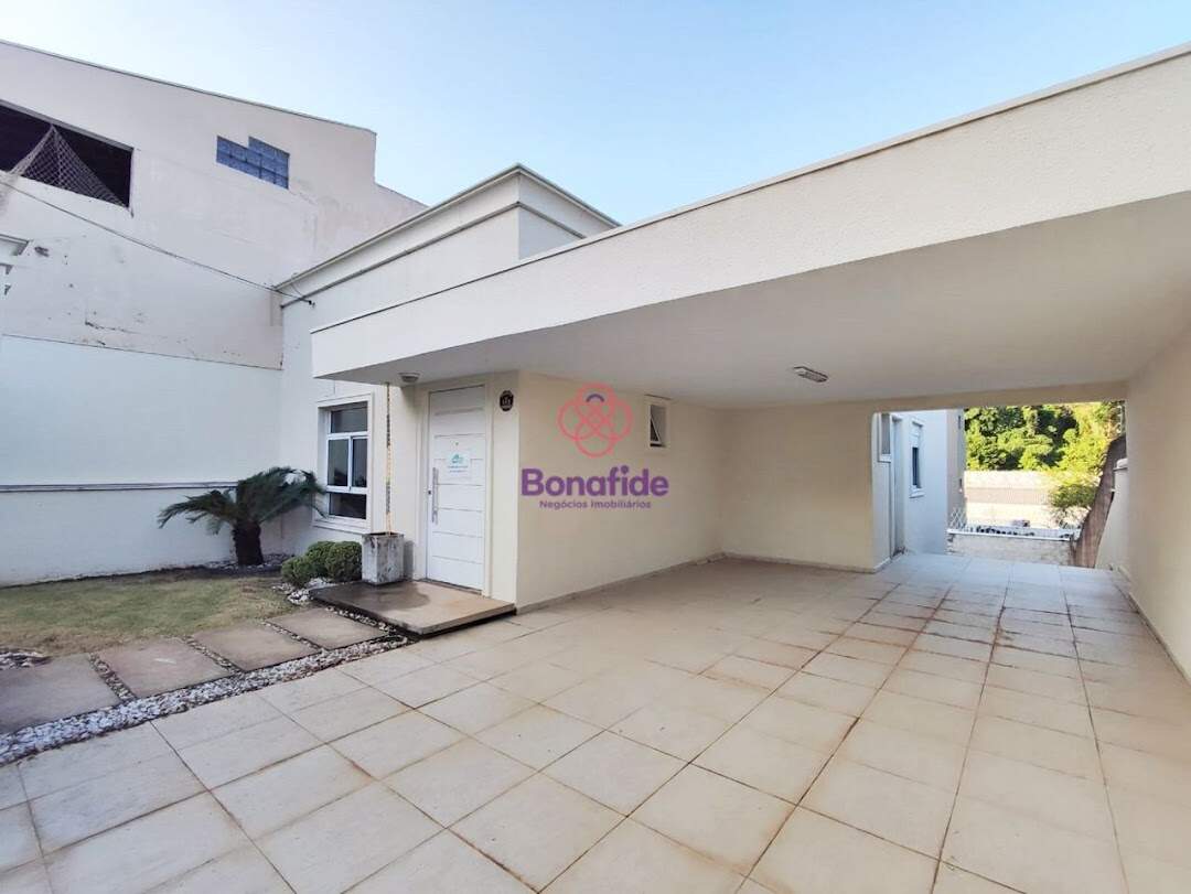 Casa à venda no Parque do Colégio: 