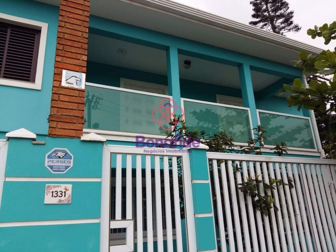 Casa à venda no Centro: 