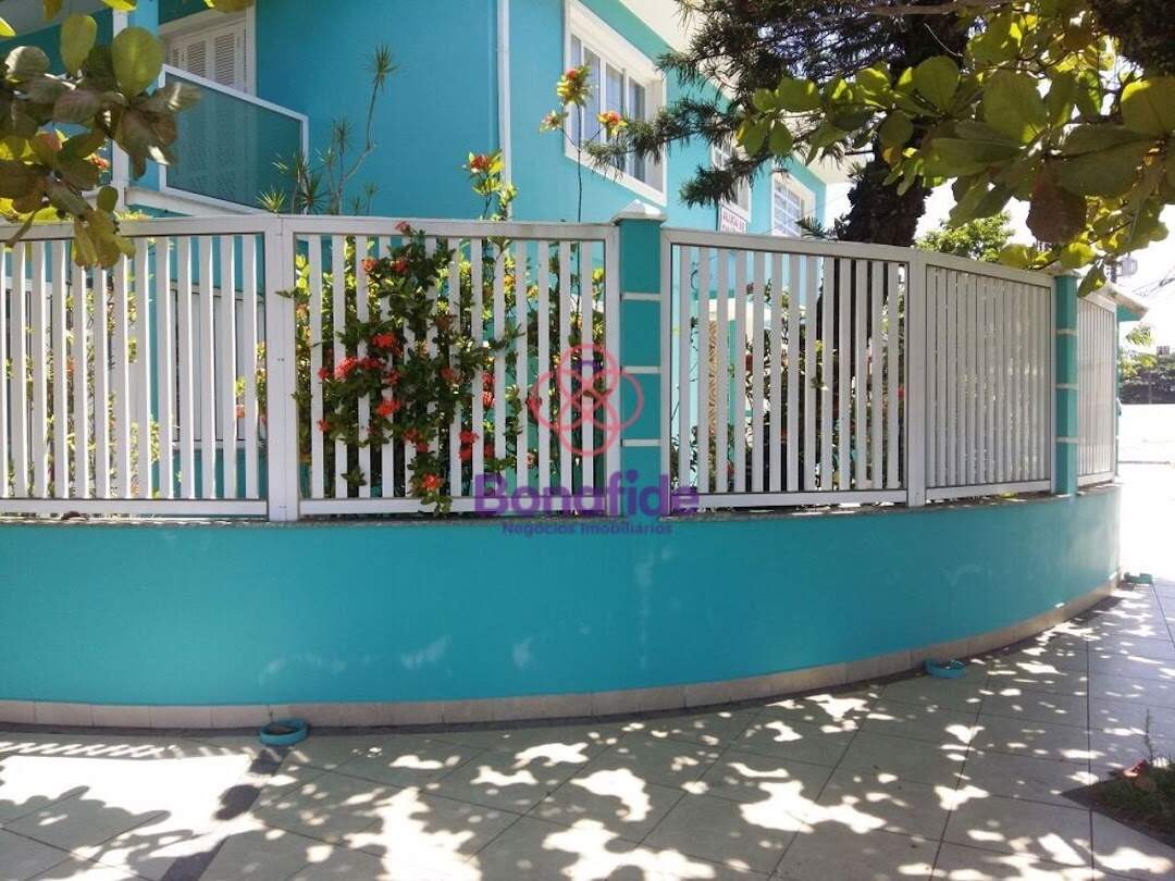 Casa à venda no Centro: 