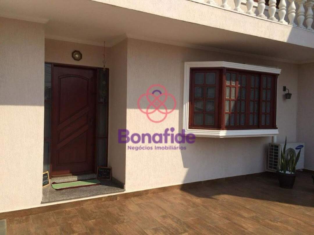 Casa à venda no Vila Galvão: 