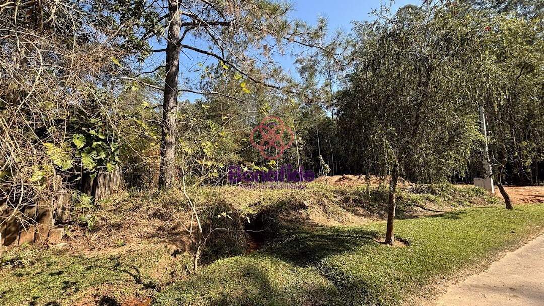 Terreno à venda no Loteamento Capital Ville: 