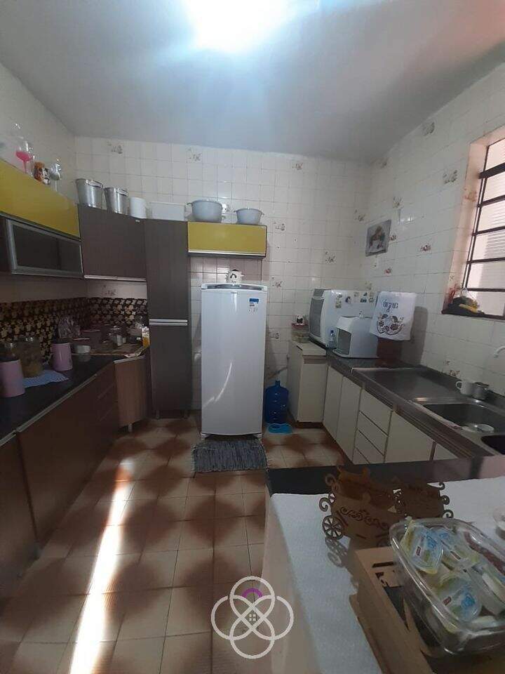 Casa à venda no Centro: 