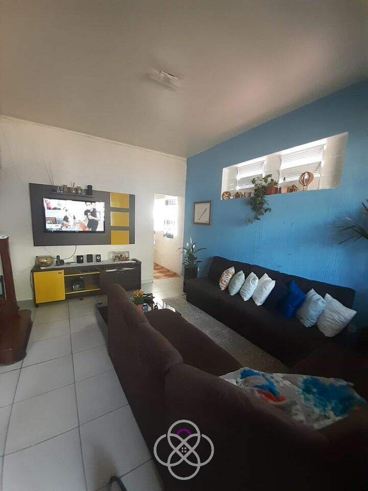 Casa à venda no Centro: 