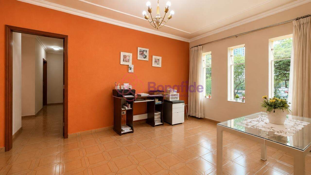 Casa à venda no Jardim da Serra: 