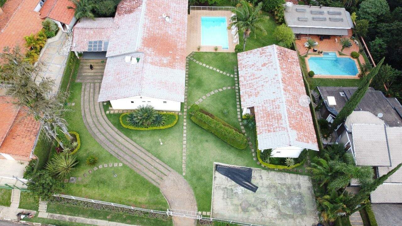 Casa à venda no Alpes dos Araçás (Jordanésia): 