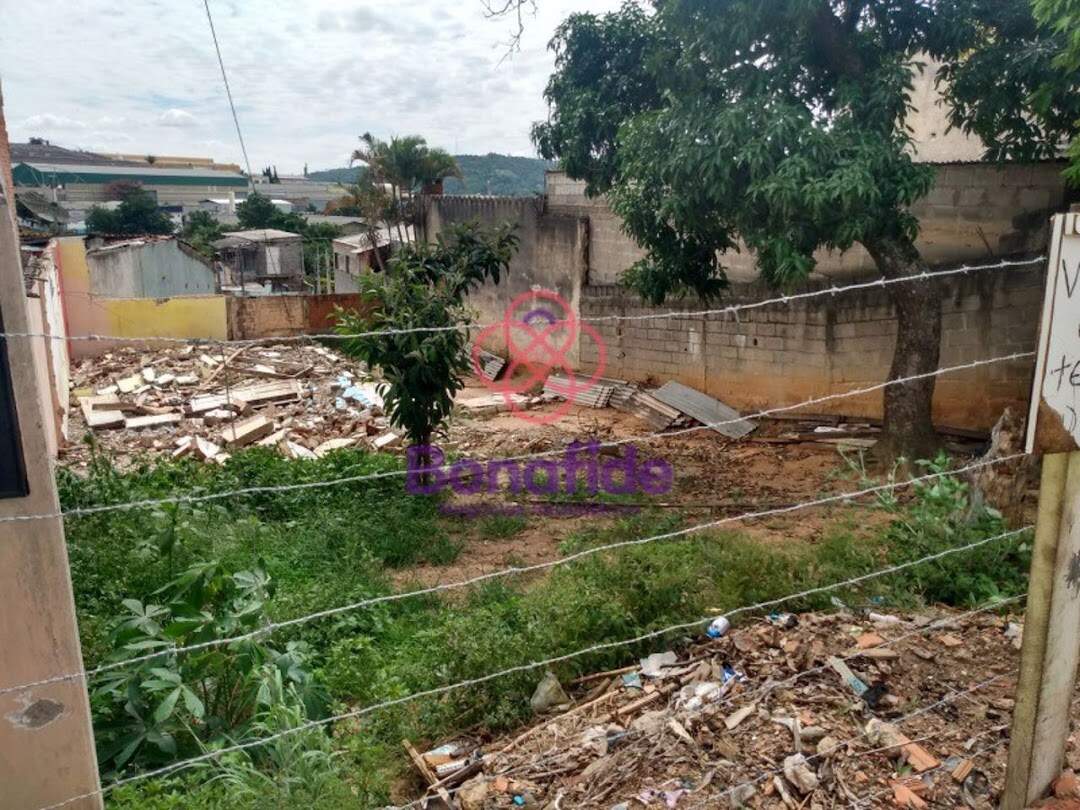 Terreno à venda no Portal da Santa Fe: 