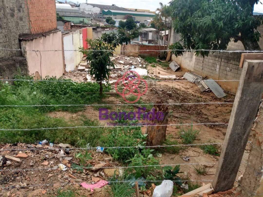 Terreno à venda no Portal da Santa Fe: 