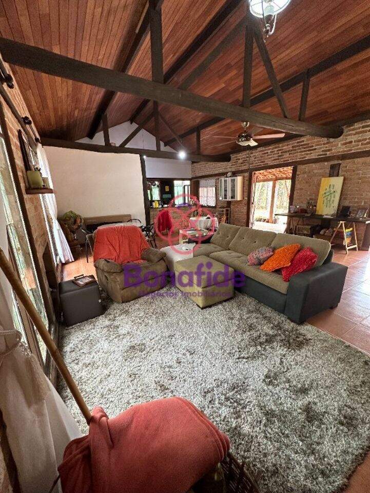 Chácara à venda no Jardim Tarantela: 