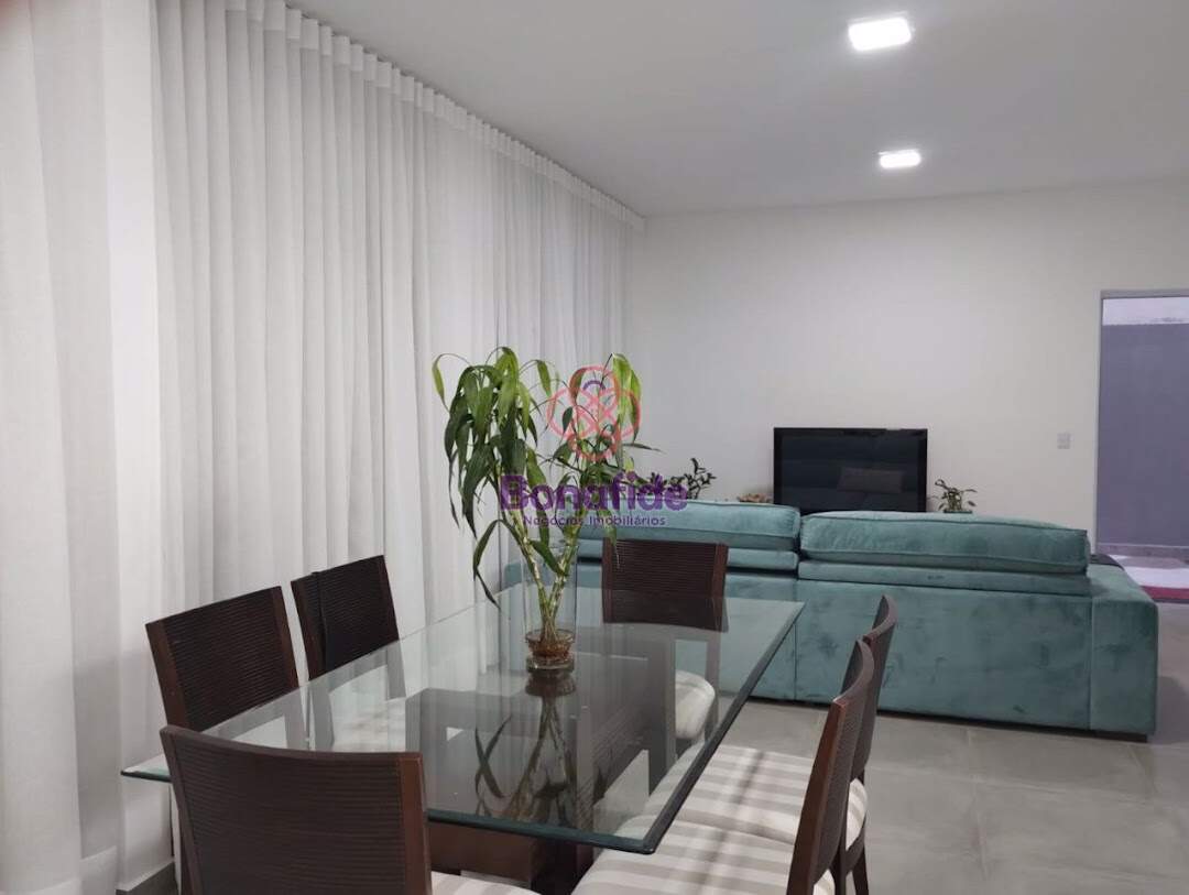 Casa à venda no Jardim Promeca: 