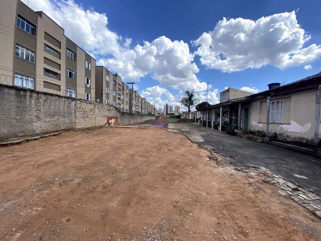 Terreno à venda no Vila Joana: 