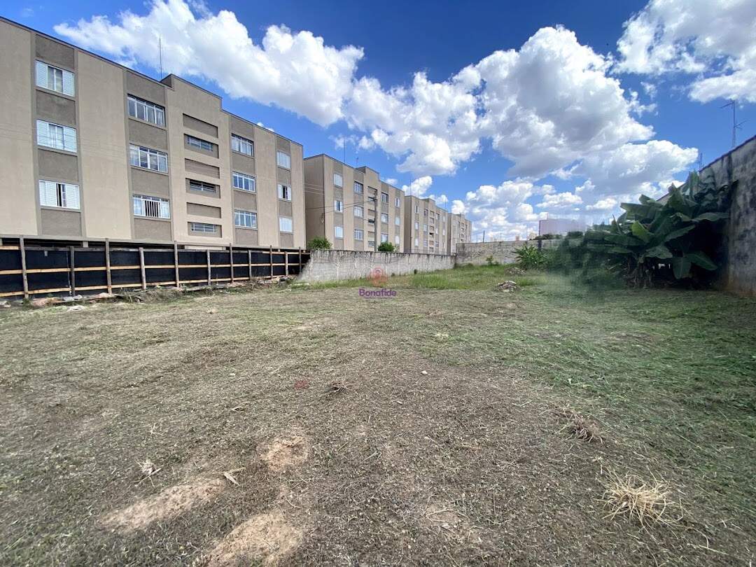 Terreno à venda no Vila Joana: 