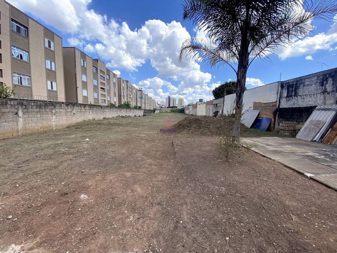 Terreno à venda no Vila Joana: 