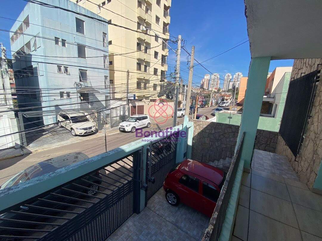 Casa à venda no Anhangabaú: 