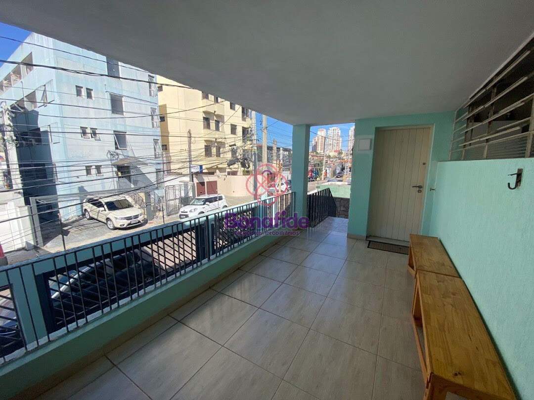 Casa à venda no Anhangabaú: 