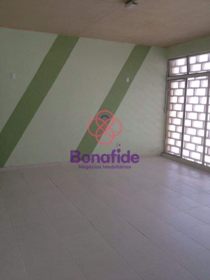 Sala à venda no Centro: 