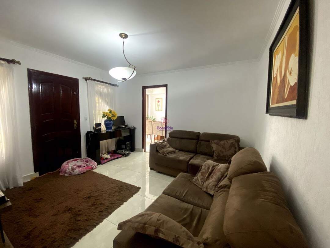 Casa à venda no Anhangabaú: 