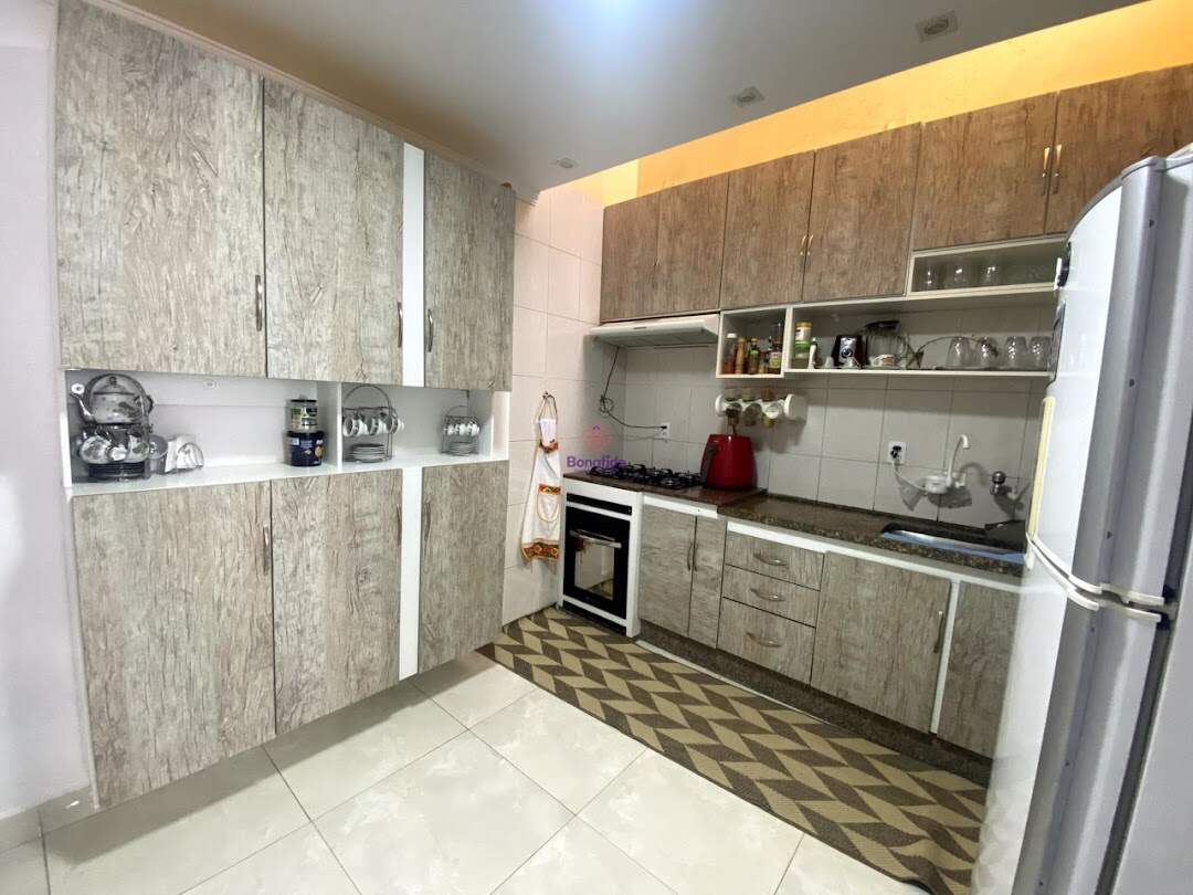 Casa à venda no Anhangabaú: 