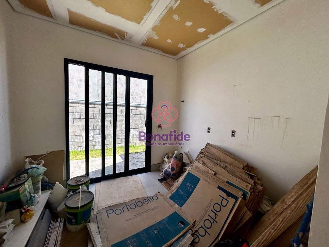 Casa à venda no Medeiros: 