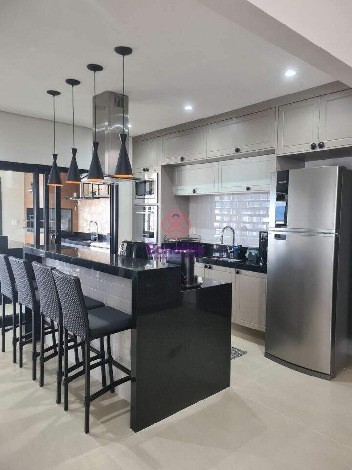 Casa à venda no Medeiros: 