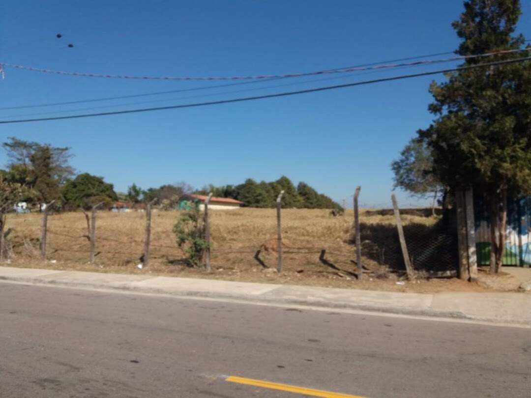 Área à venda no Medeiros: 