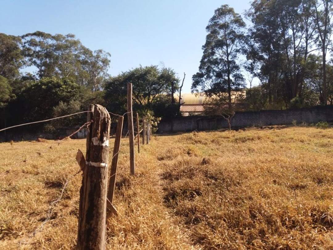 Área à venda no Medeiros: 