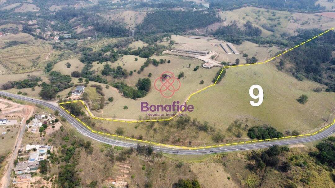 Área à venda no Parque São Gabriel: 