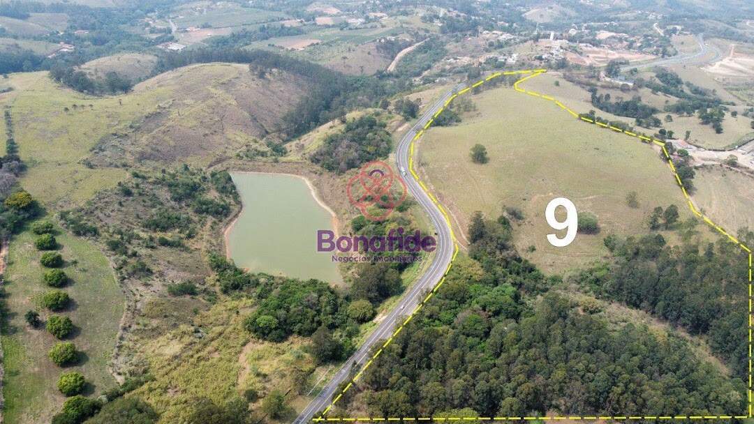 Área à venda no Parque São Gabriel: 