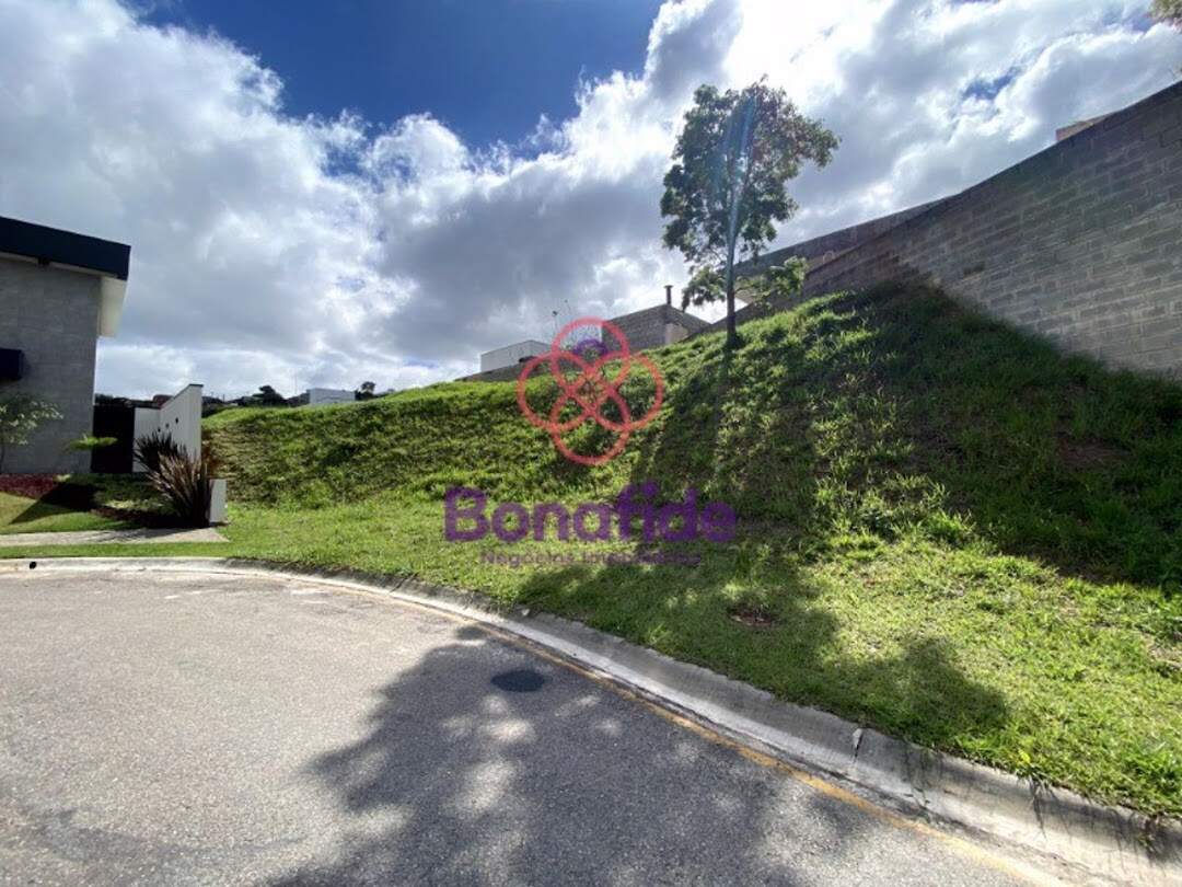 Terreno à venda no Loteamento Vale Azul I: 