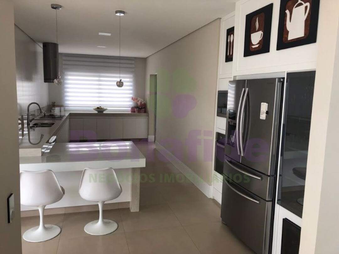 Casa à venda no Vale Azul II: 