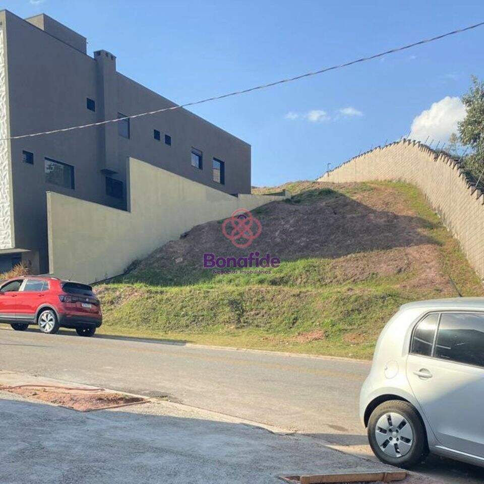 Terreno à venda no Horto Florestal: 