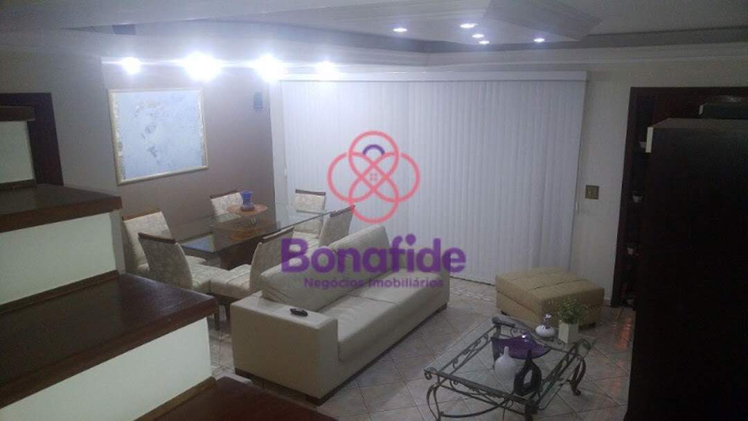 Casa à venda no Vila Galvão: 