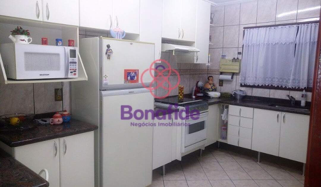 Casa à venda no Vila Galvão: 