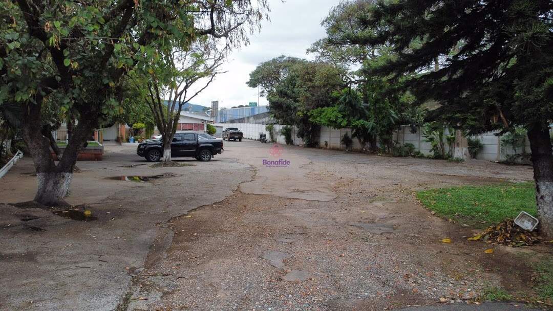 Terreno à venda no Chácara Independência: 