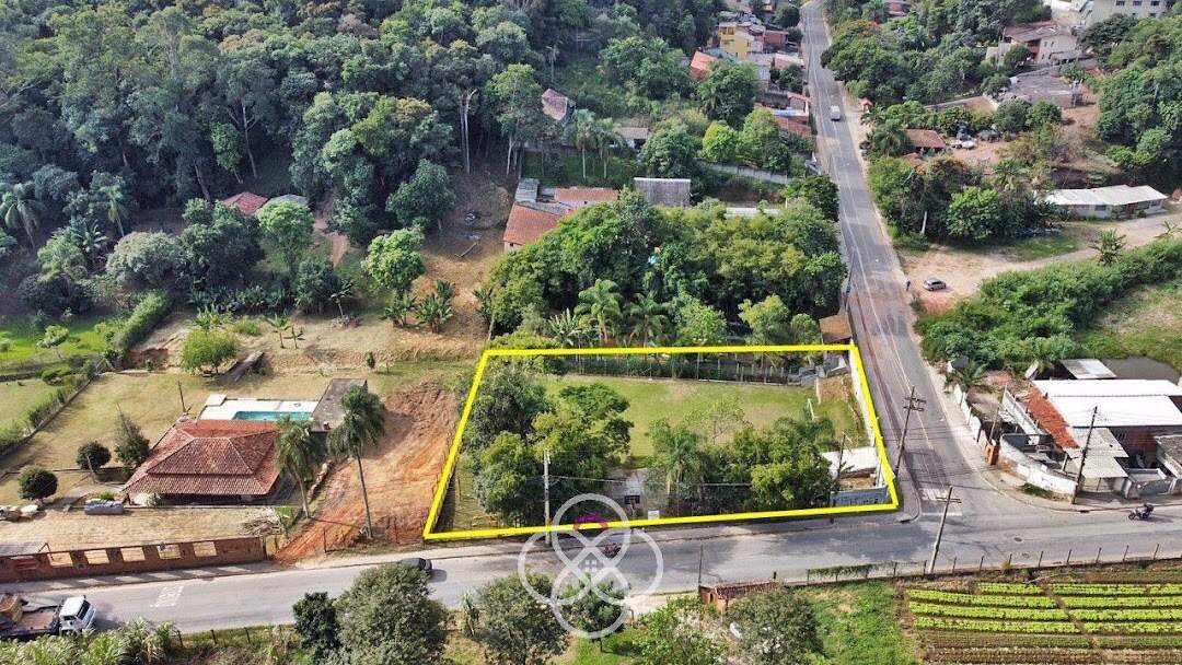 Terreno à venda no Ivoturucaia: 