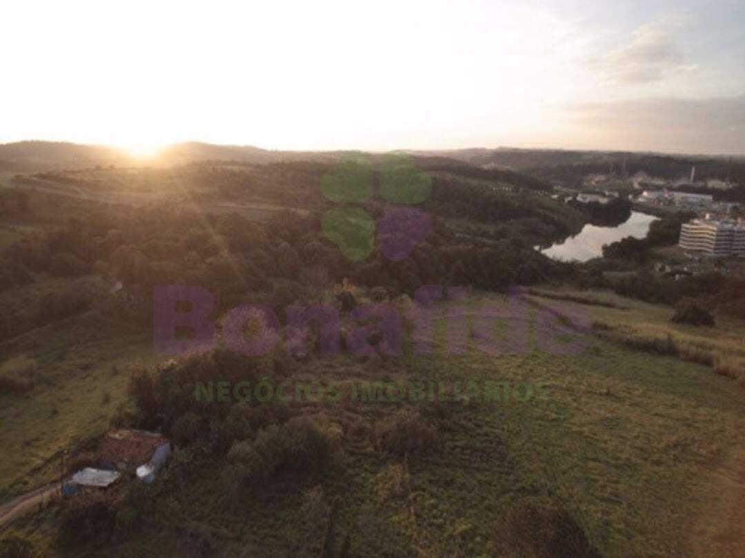 Área à venda no Rio Abaixo: 