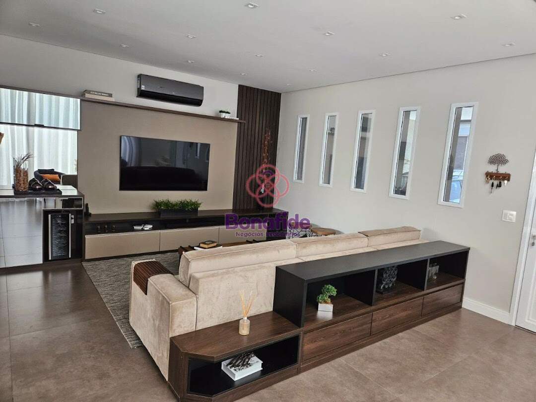 Casa à venda no Recanto Quarto Centenário: 