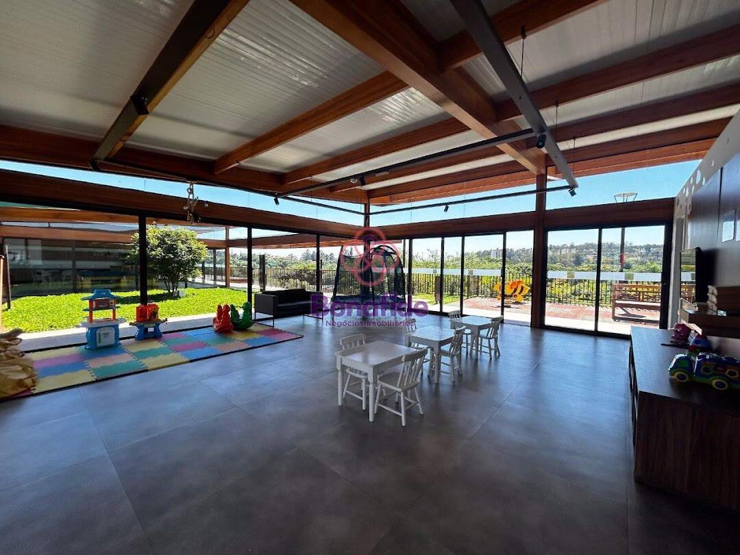 Terreno à venda no Medeiros: 